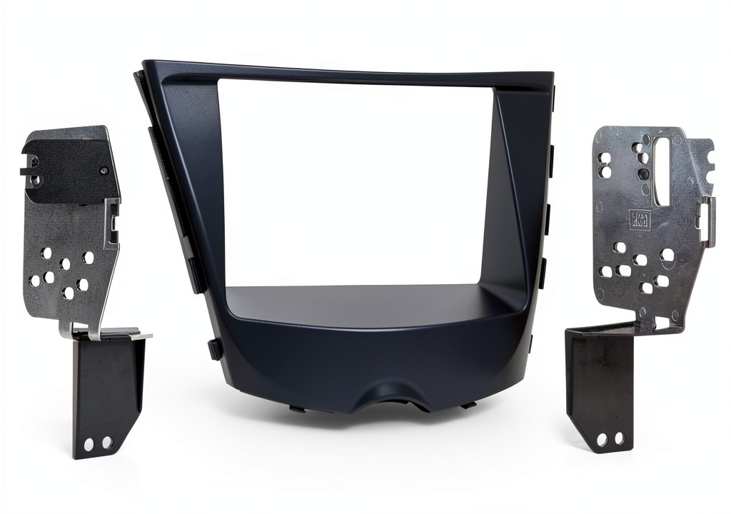 Metra 95-7350B kit installed in Hyundai Veloster dash