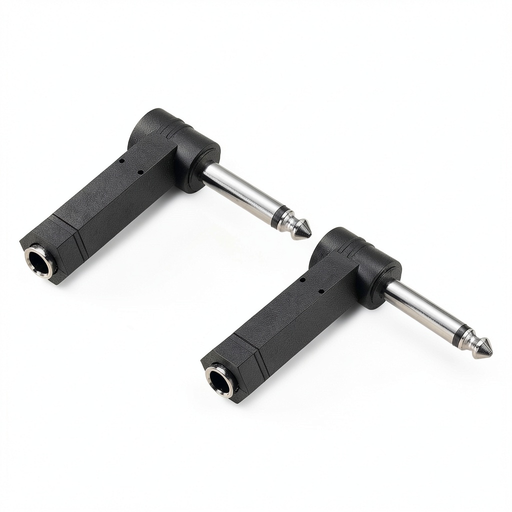 Pavo 6.35mm TS audio adapter connected to a guitar amplifier